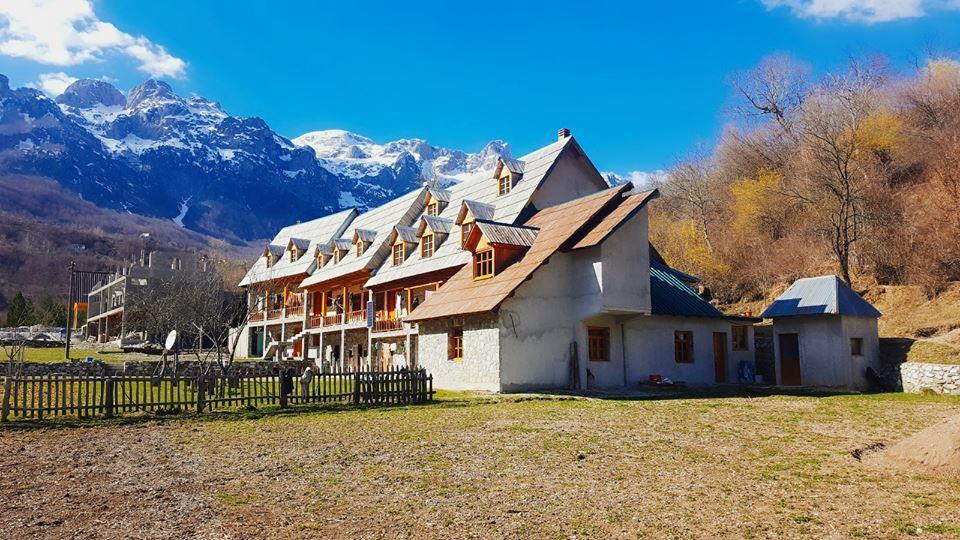 Hotel Bujtina Harusha Theth Exterior foto